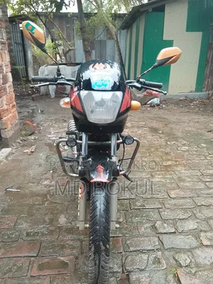 মোটরসাইকেল ২০১৬ লাল