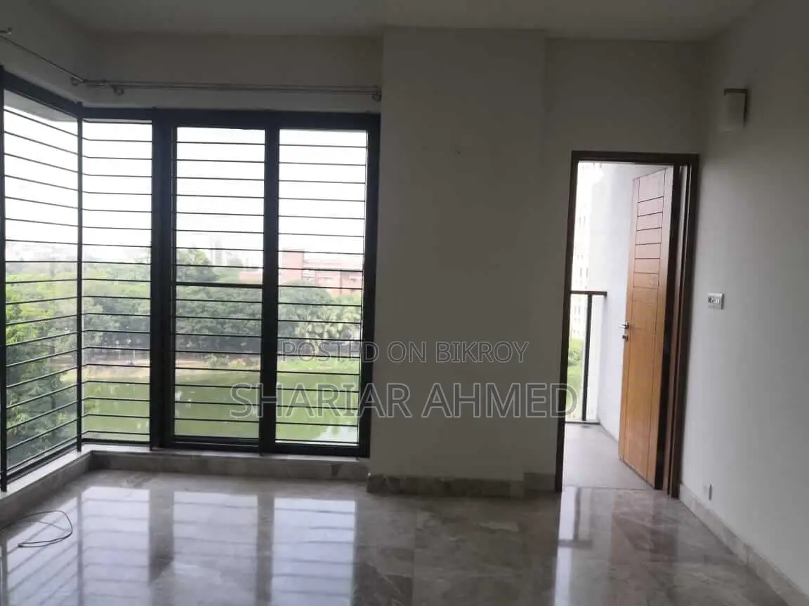 Lake Views With Quality Finishing A 4190 Sqft Apt For Rent In Gulshan