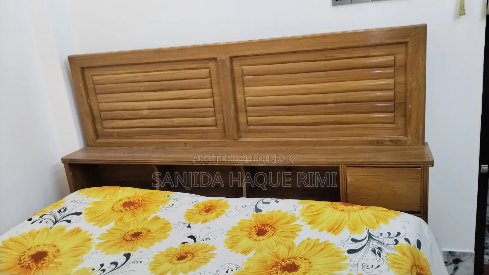 Original Chittagong Teak Wood Bed 7/8 Feet. No issues with the bed.