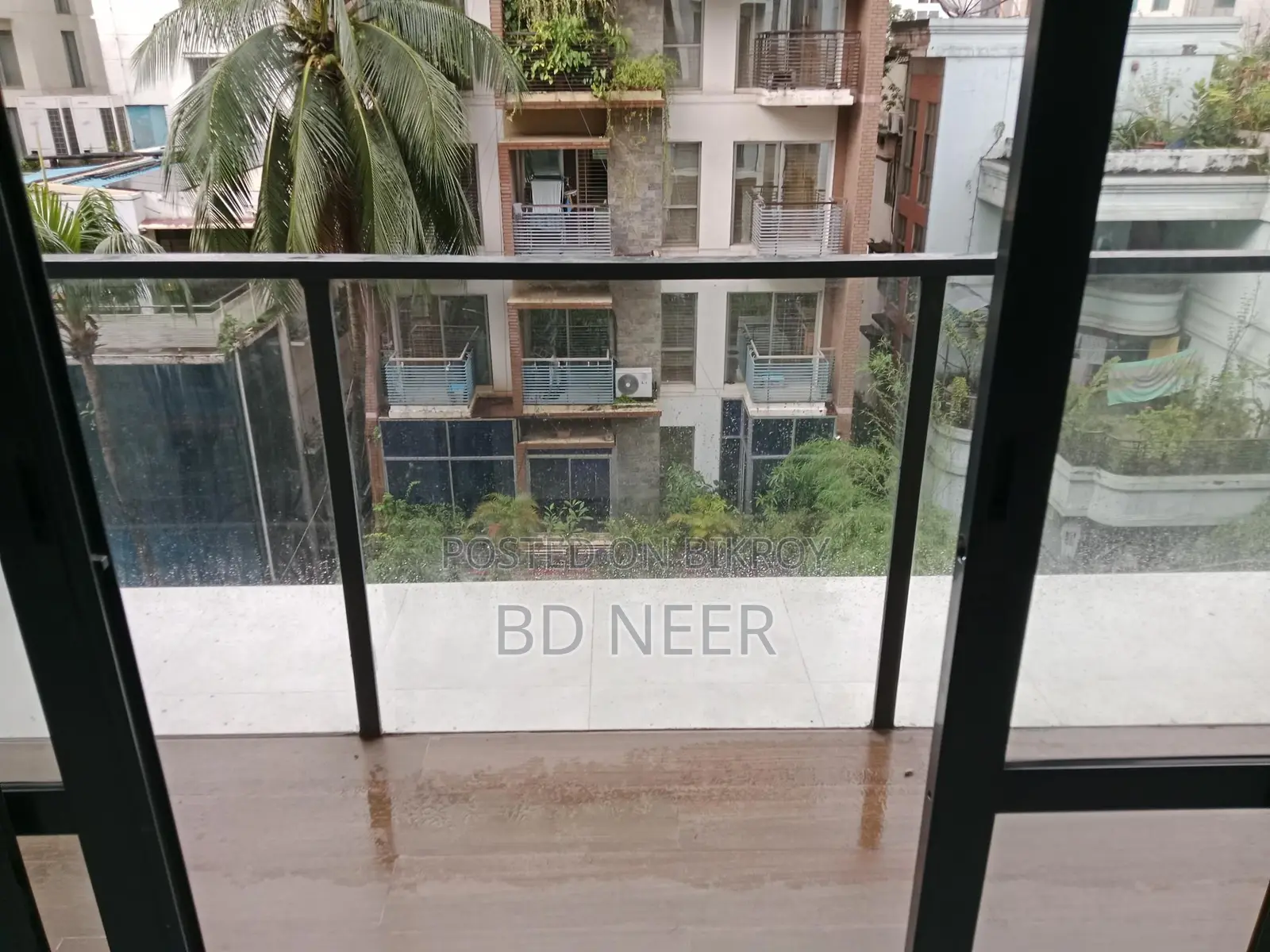 brand new 4 Bed room apt available in banani