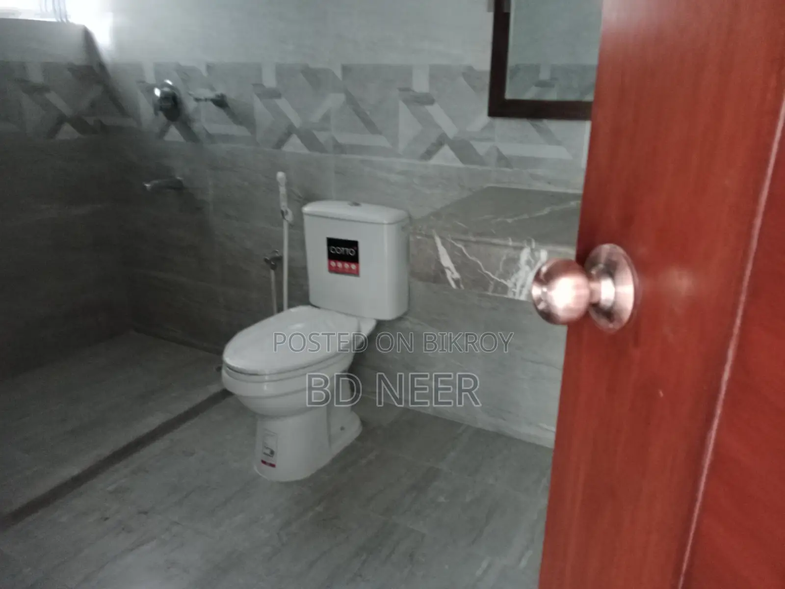 brand new 4 Bed room apt available in banani