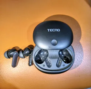Original Tecno True 1 Air Earbuds for sale (Used)