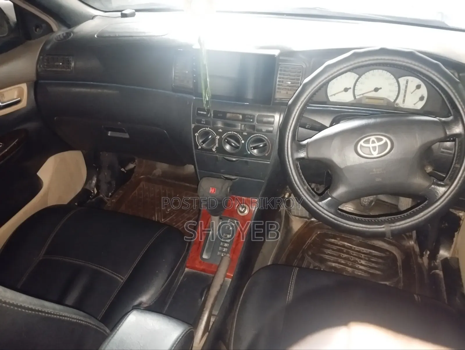 Toyota Corolla Sedan 2001 White