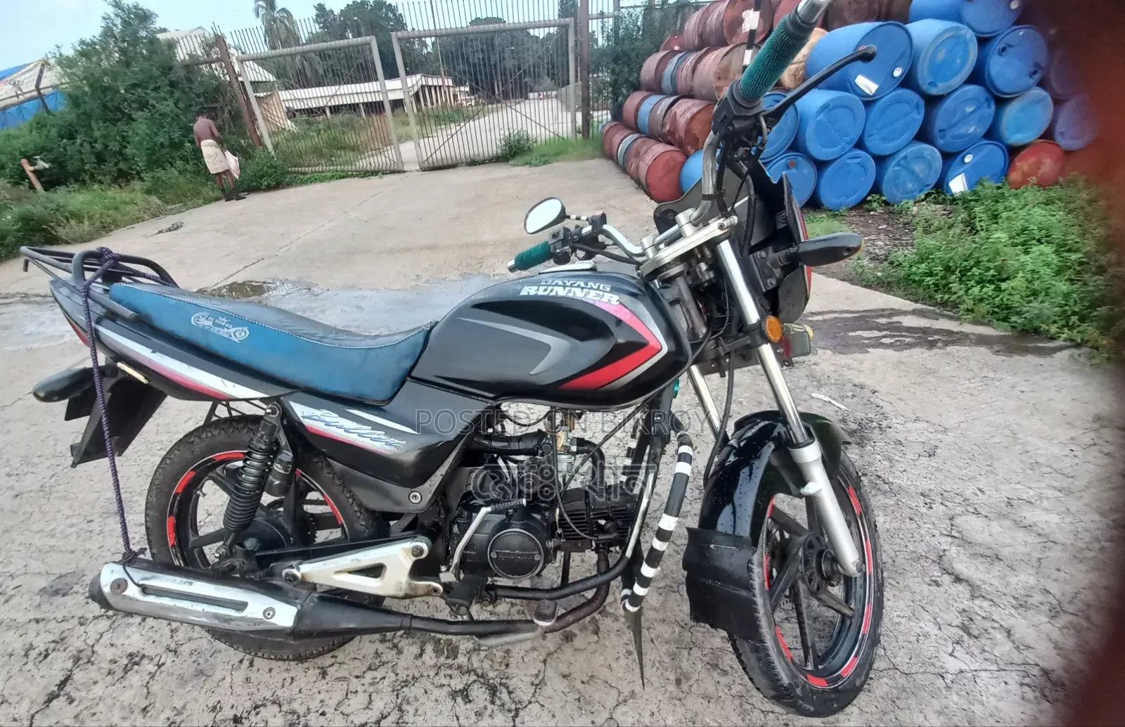 Runner Bullet 100 2017 Black