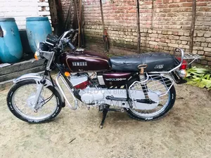 New Yamaha 1996