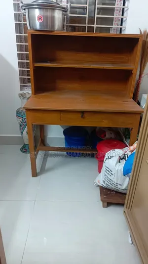 Reading Table