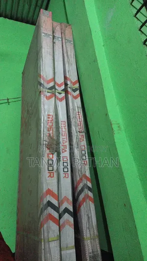 কেট ডোর বাথরুমে বারান্দায় কিচেন রুমে প্লাস্টিকের দরজা