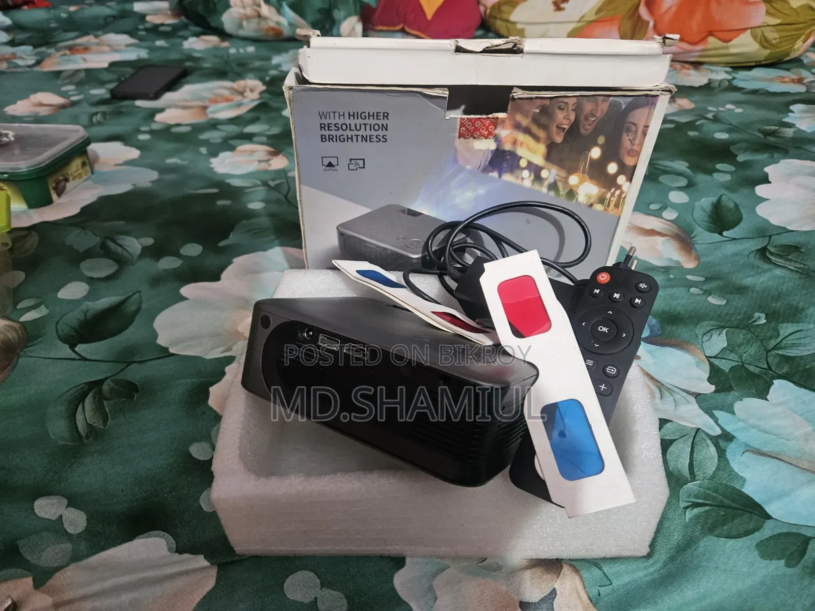 Aun A30 Portable Wireless Projector