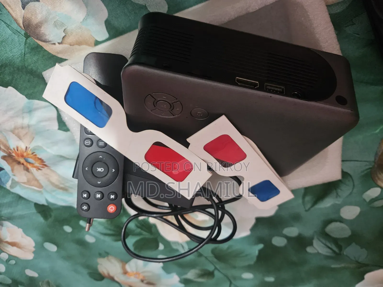 Aun A30 Portable Wireless Projector