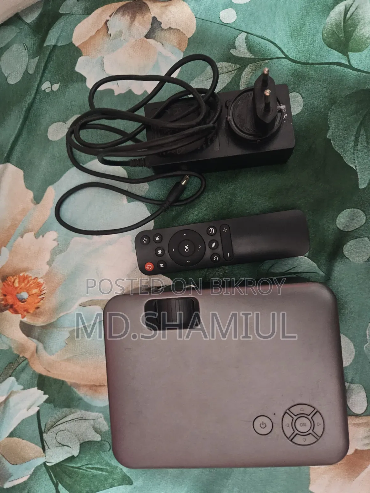 Aun A30 Portable Wireless Projector