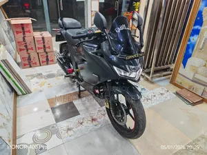 Suzuki Gixxer SF FI 2022 Gray