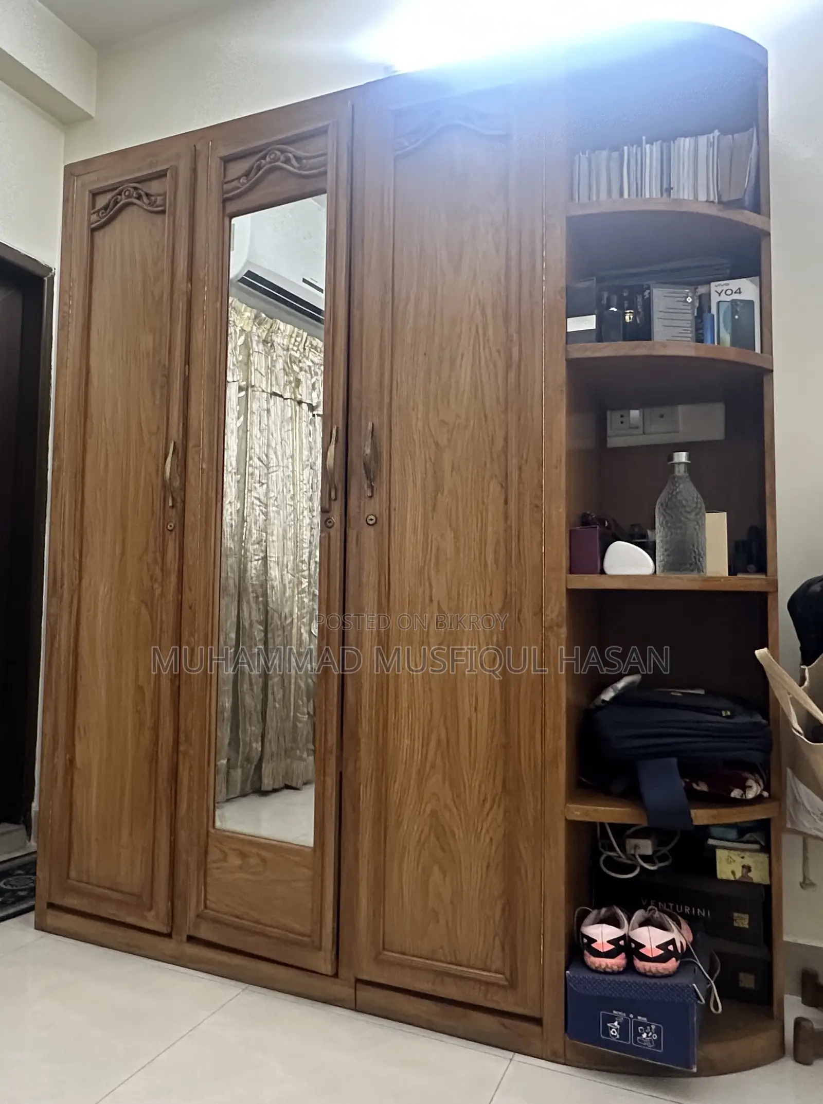 Solid Wood Wardrobe / Almirah