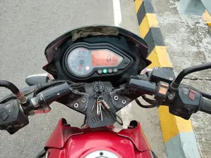 Bajaj Pulsar 150 2010 Red