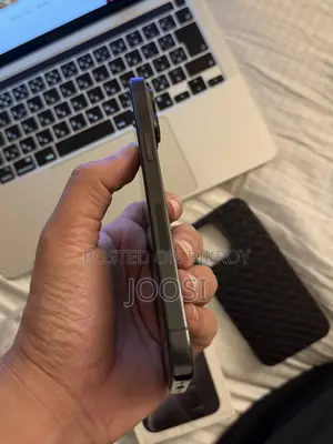 Apple iPhone 15 Pro Max 1 TB Black