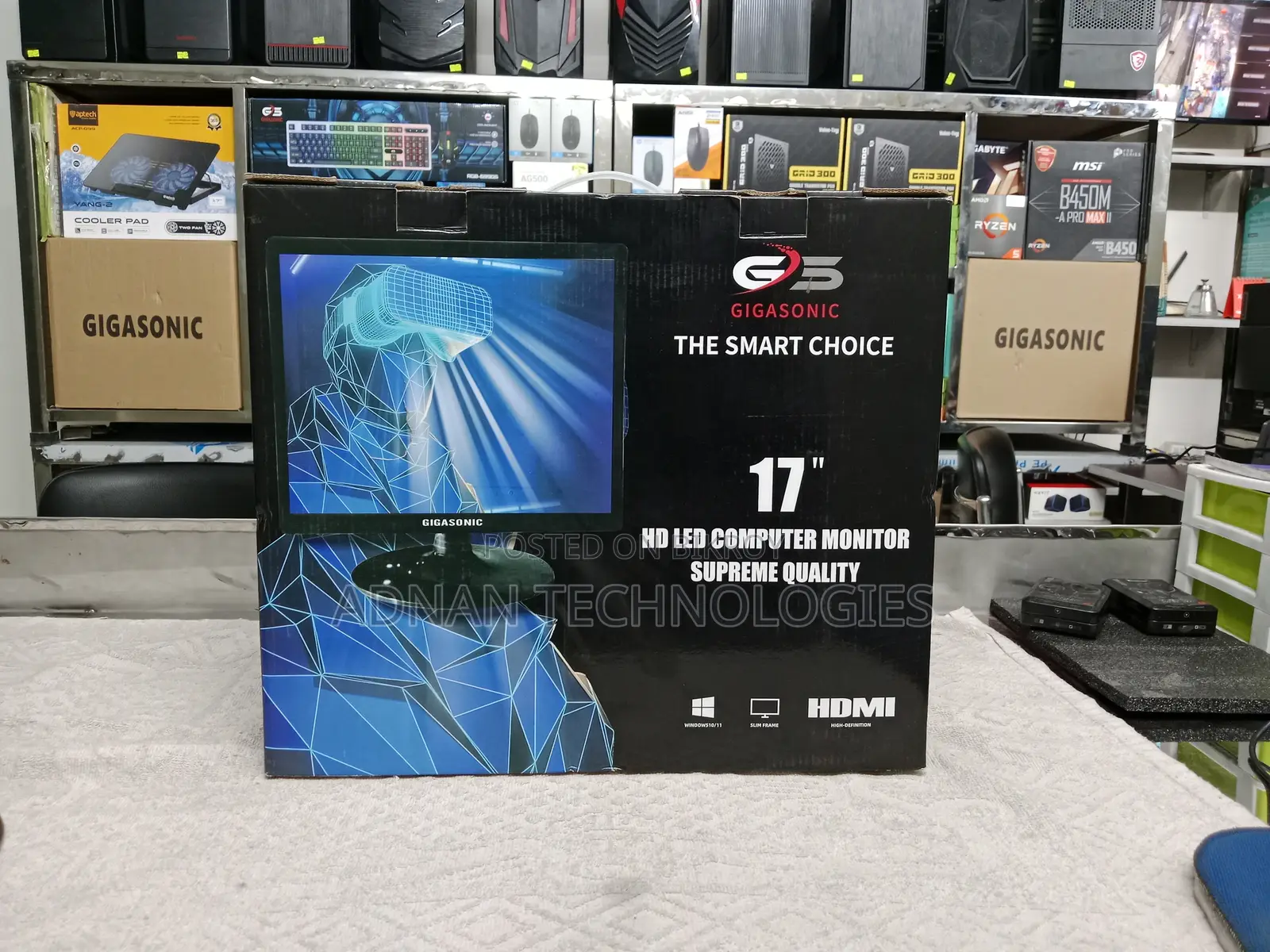 Gigasonic RDA-1705M – 17" HD+ Square LED HDMI Monitor with Box