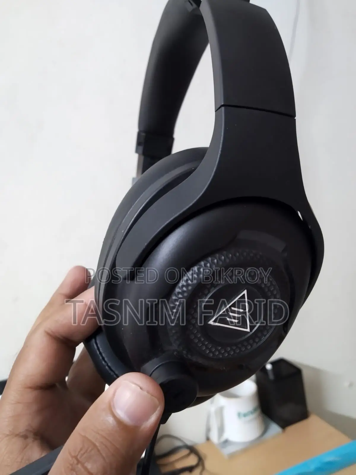 Headphone | Warranty Available | Good Condition (Used)