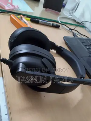 Headphone | Warranty Available | Good Condition (Used)