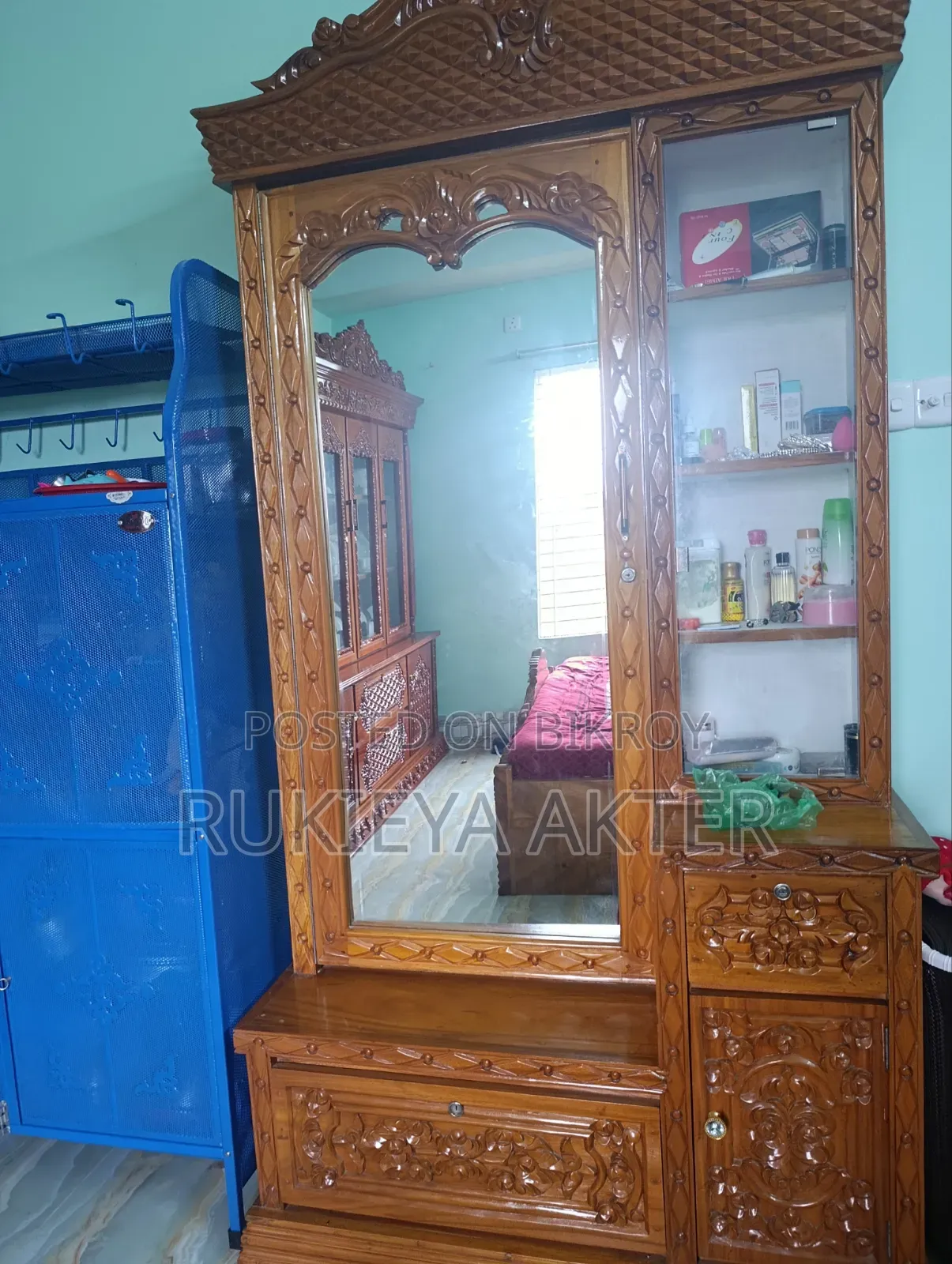 Road Series Card Dressing Table