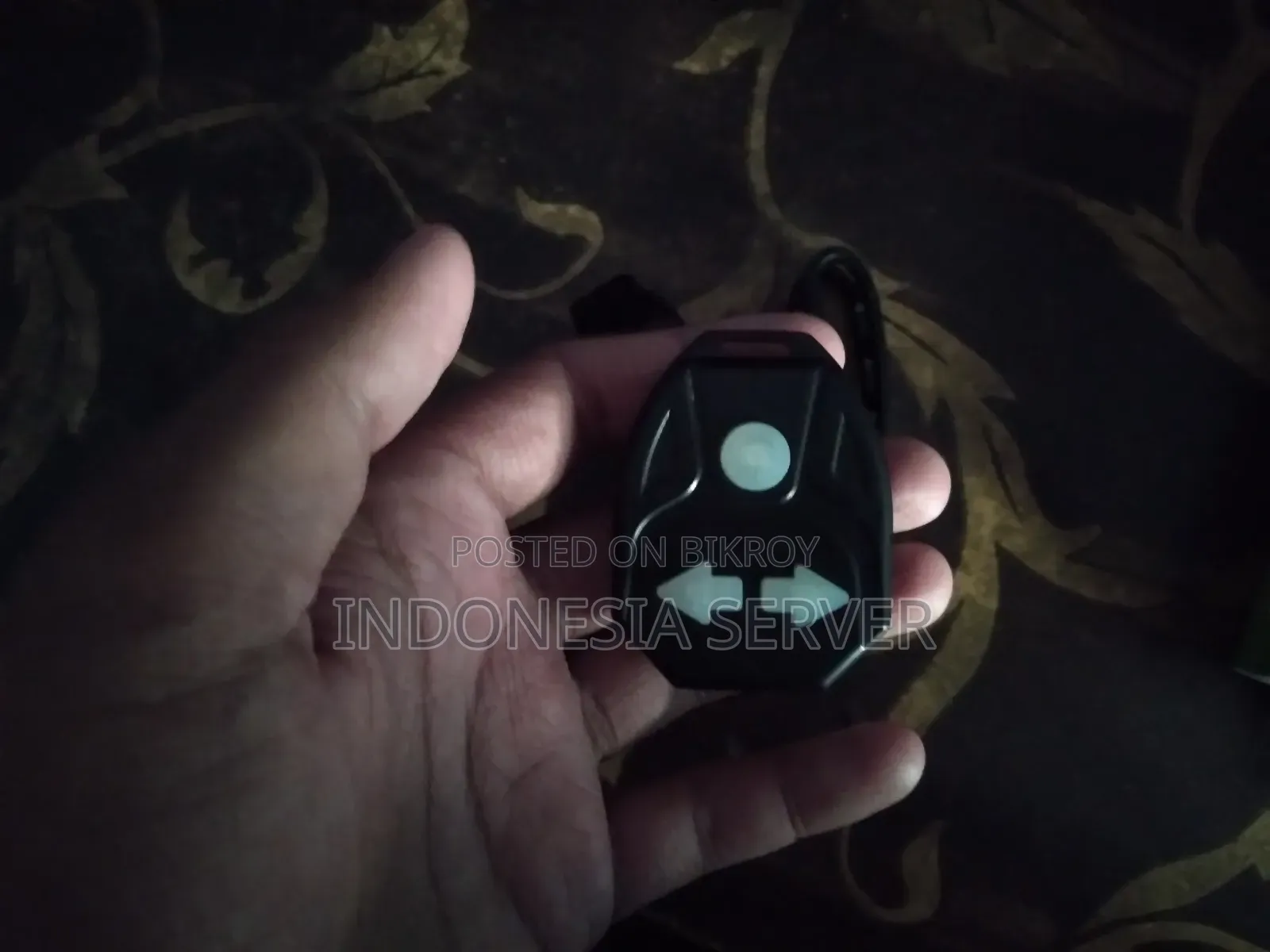 Bicycle Wireless Remote Turn Signal Tail Light (Rechargeable)