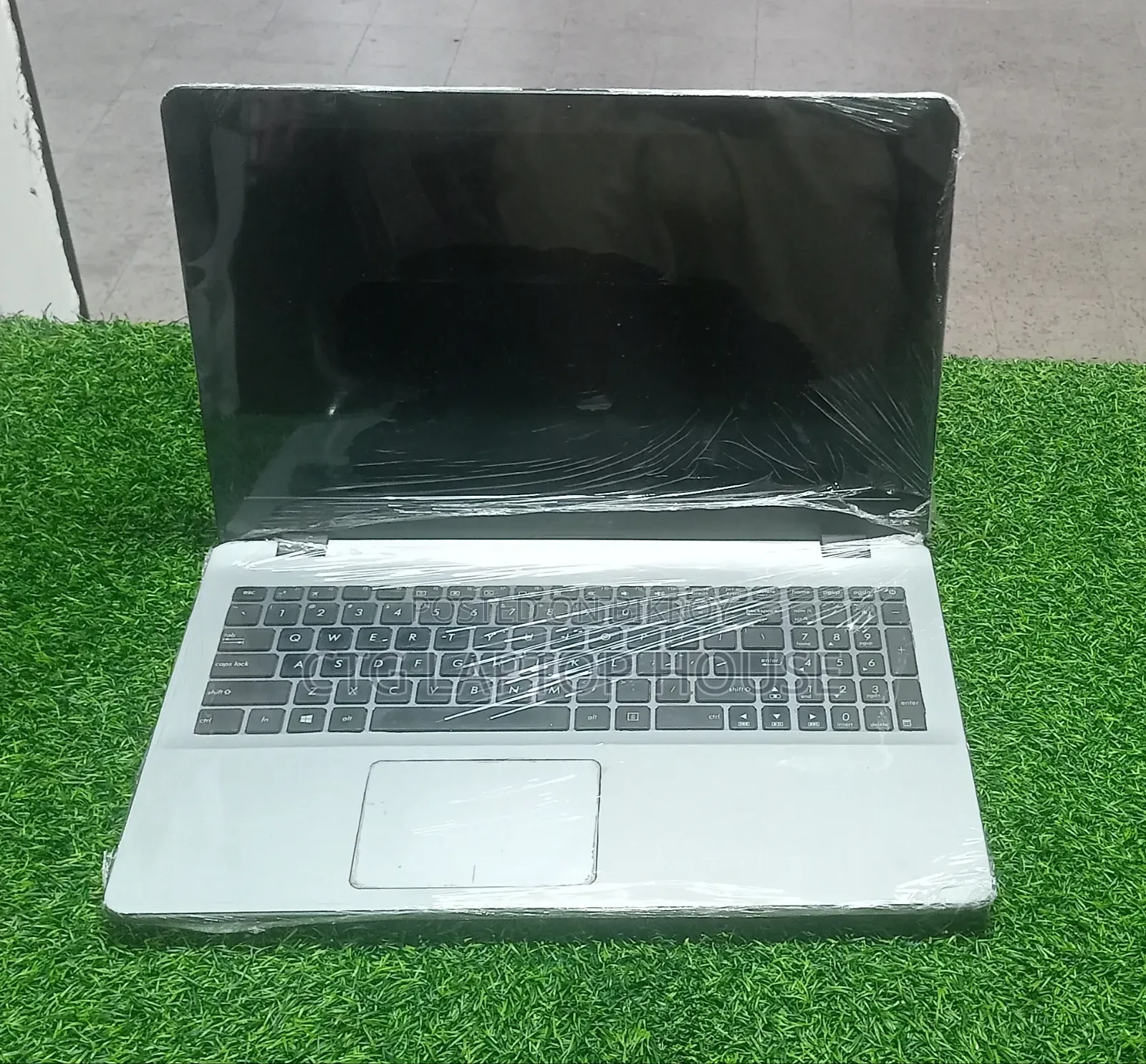 Laptop Asus 8GB Intel Core I5 HDD+SSD 256GB