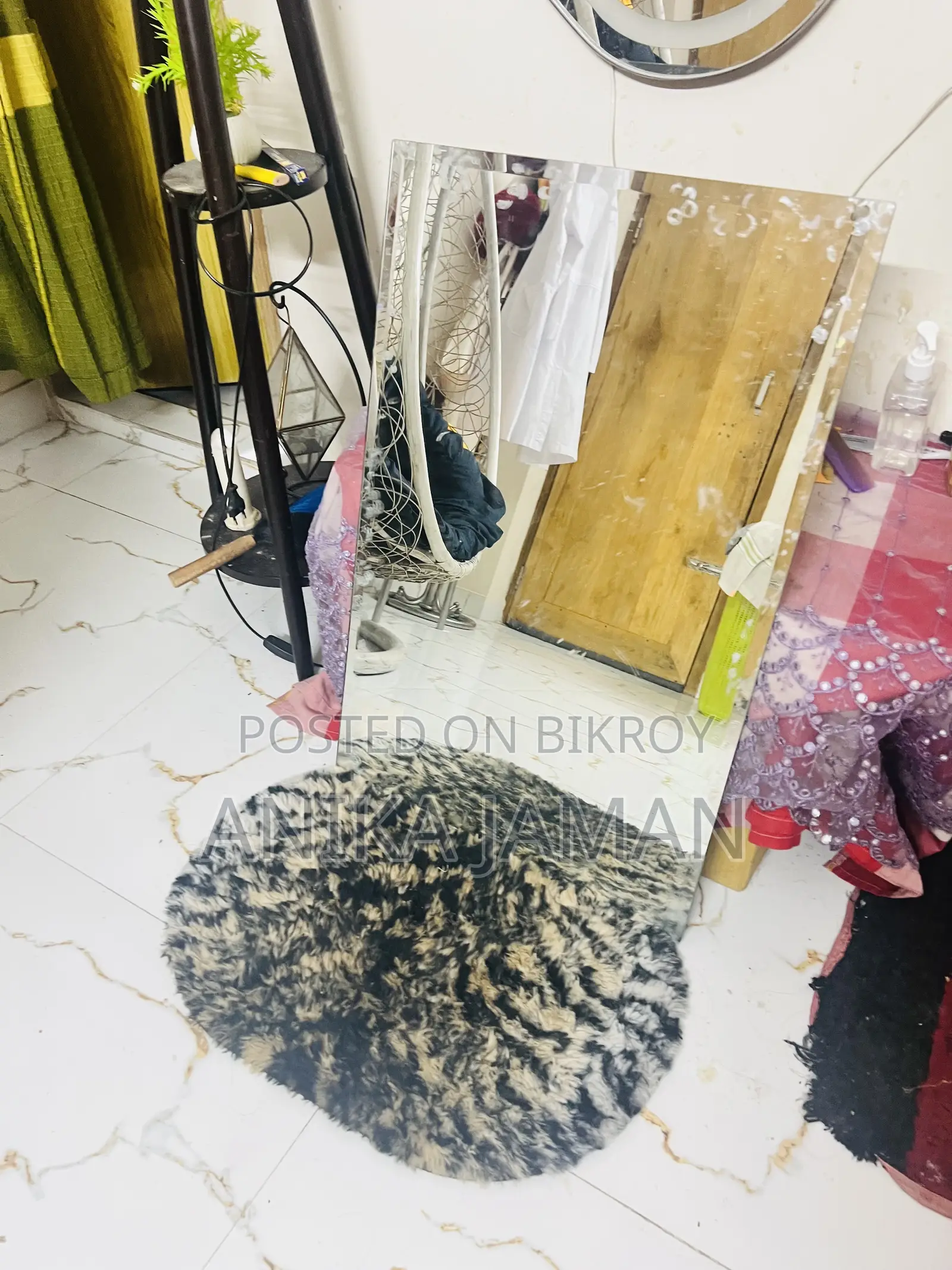 Mirror Ayan