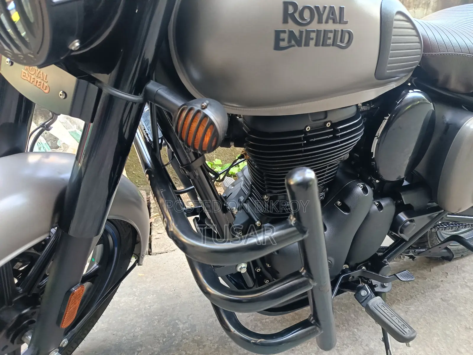 Royal Enfield Classic 350 2025 Black