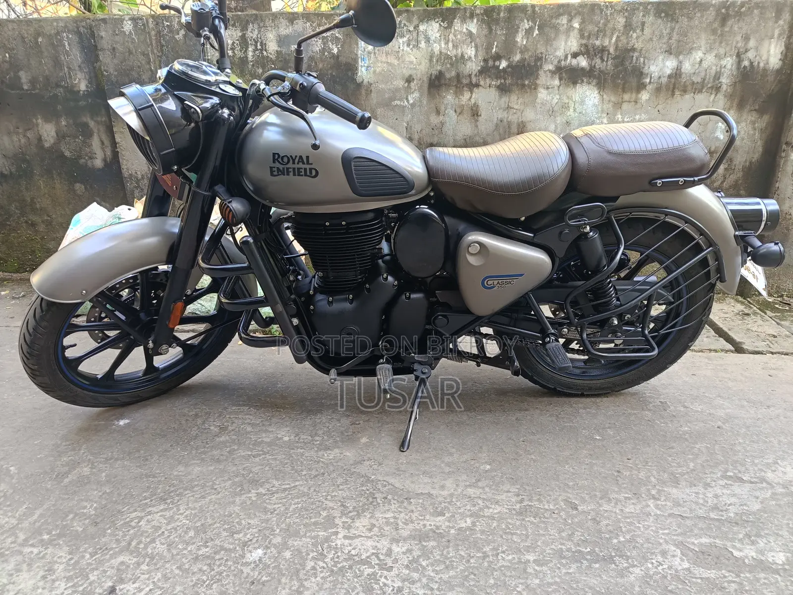 Royal Enfield Classic 350 2025 Black