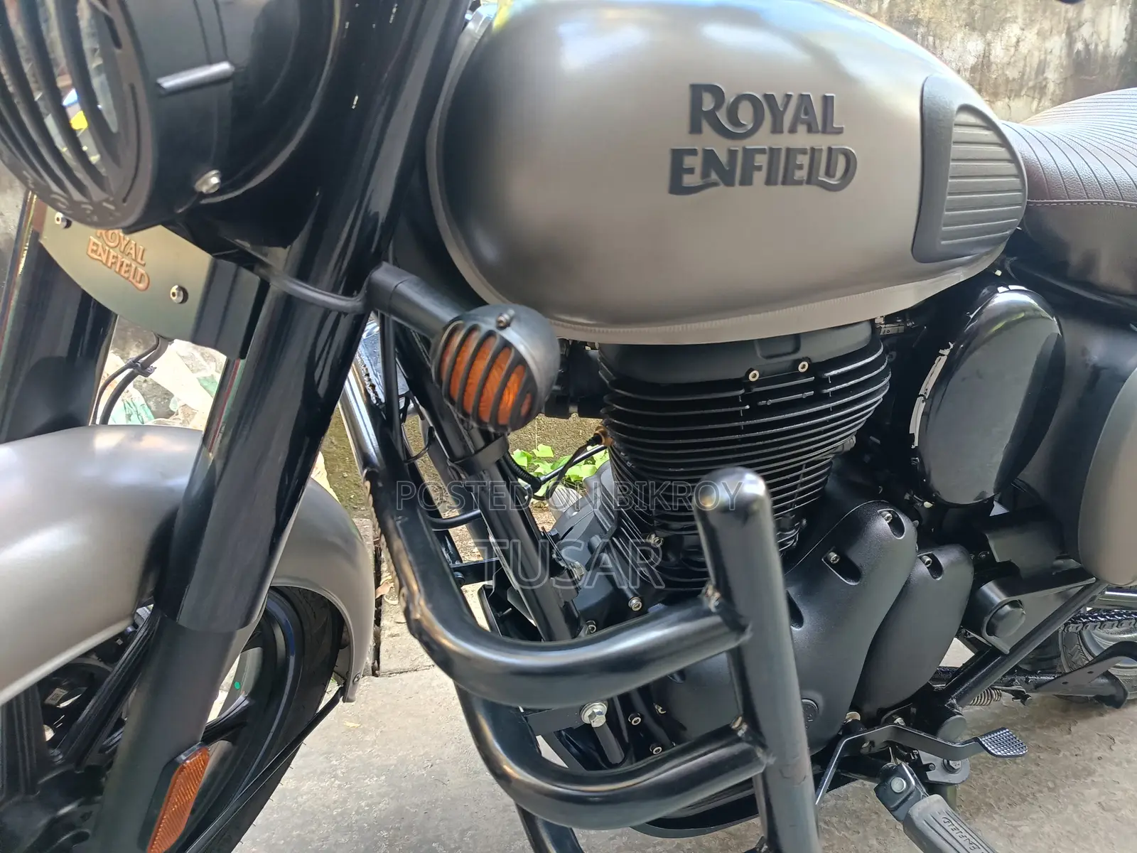 Royal Enfield Classic 350 2025 Black