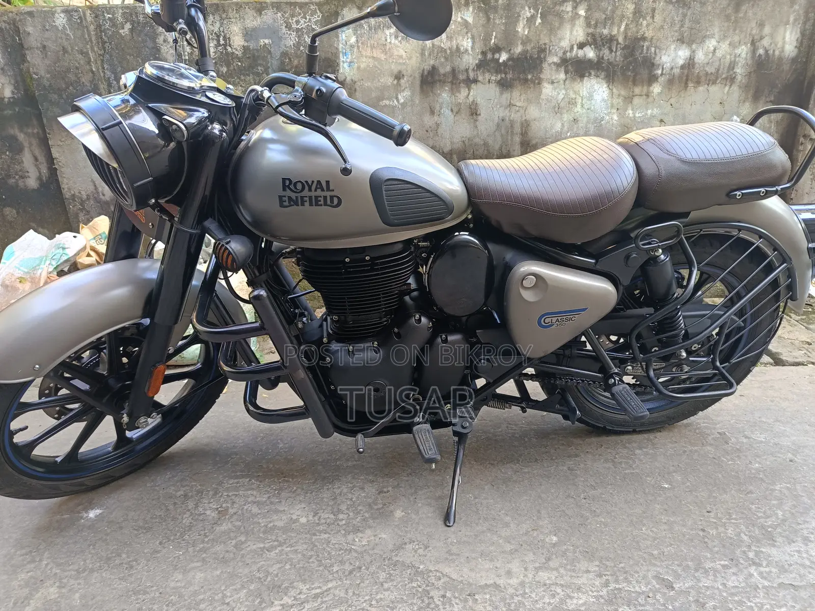 Royal Enfield Classic 350 2025 Black