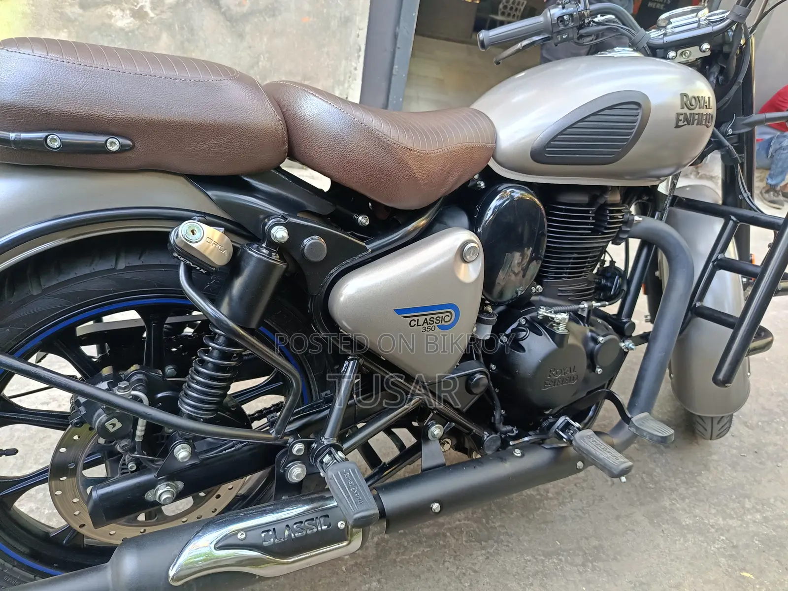Royal Enfield Classic 350 2025 Black