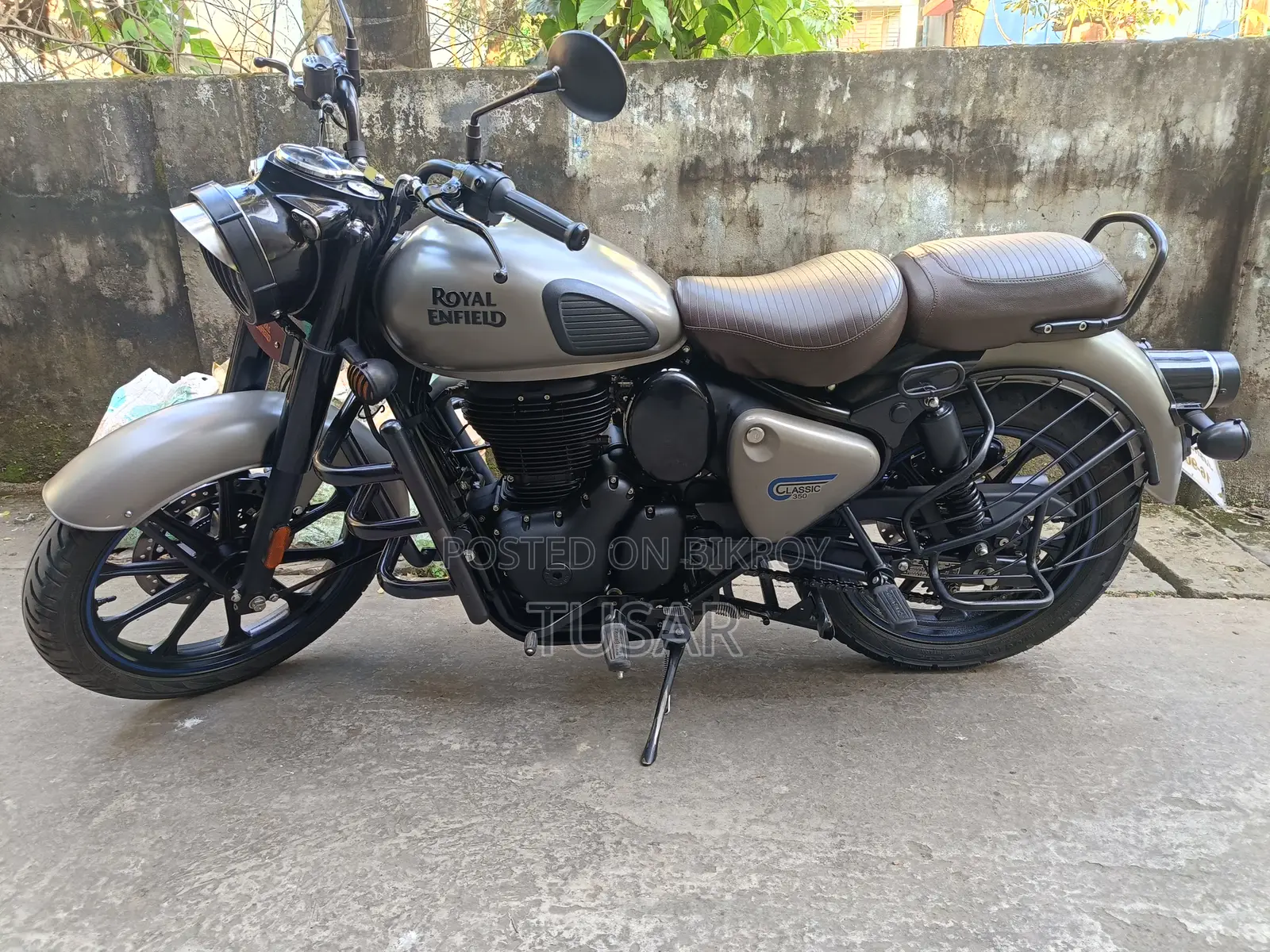 Royal Enfield Classic 350 2025 Black