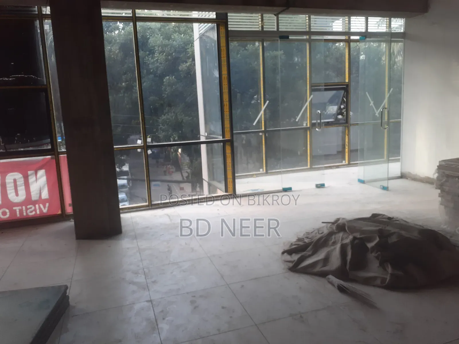 Commercial 1600 Square Feet Office Space Rent in Gulshan-1