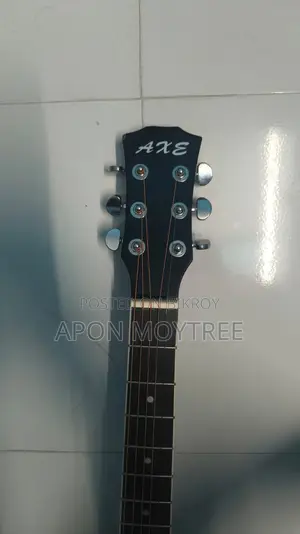Axe Guiter