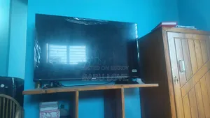 Walton Tv 42"