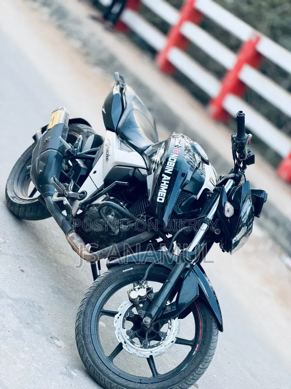 টিভিএস অ্যাপাচি ১৬০ ৪ভি ২০২১ ব্ল্যাক