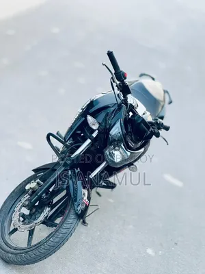 টিভিএস অ্যাপাচি ১৬০ ৪ভি ২০২১ ব্ল্যাক