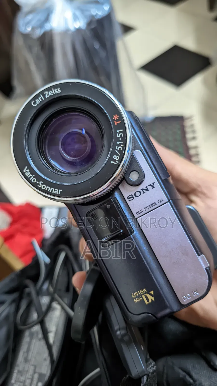 Vintage Sony Handycam DCR-Pc300 Mini Dv Digital Video Camcorder.