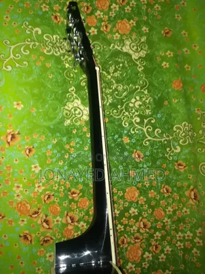 TGM Guitar, Color Black