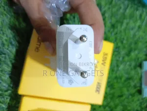 রিয়েলমি ৩৩ ওয়াট সুপারভুক চার্জার