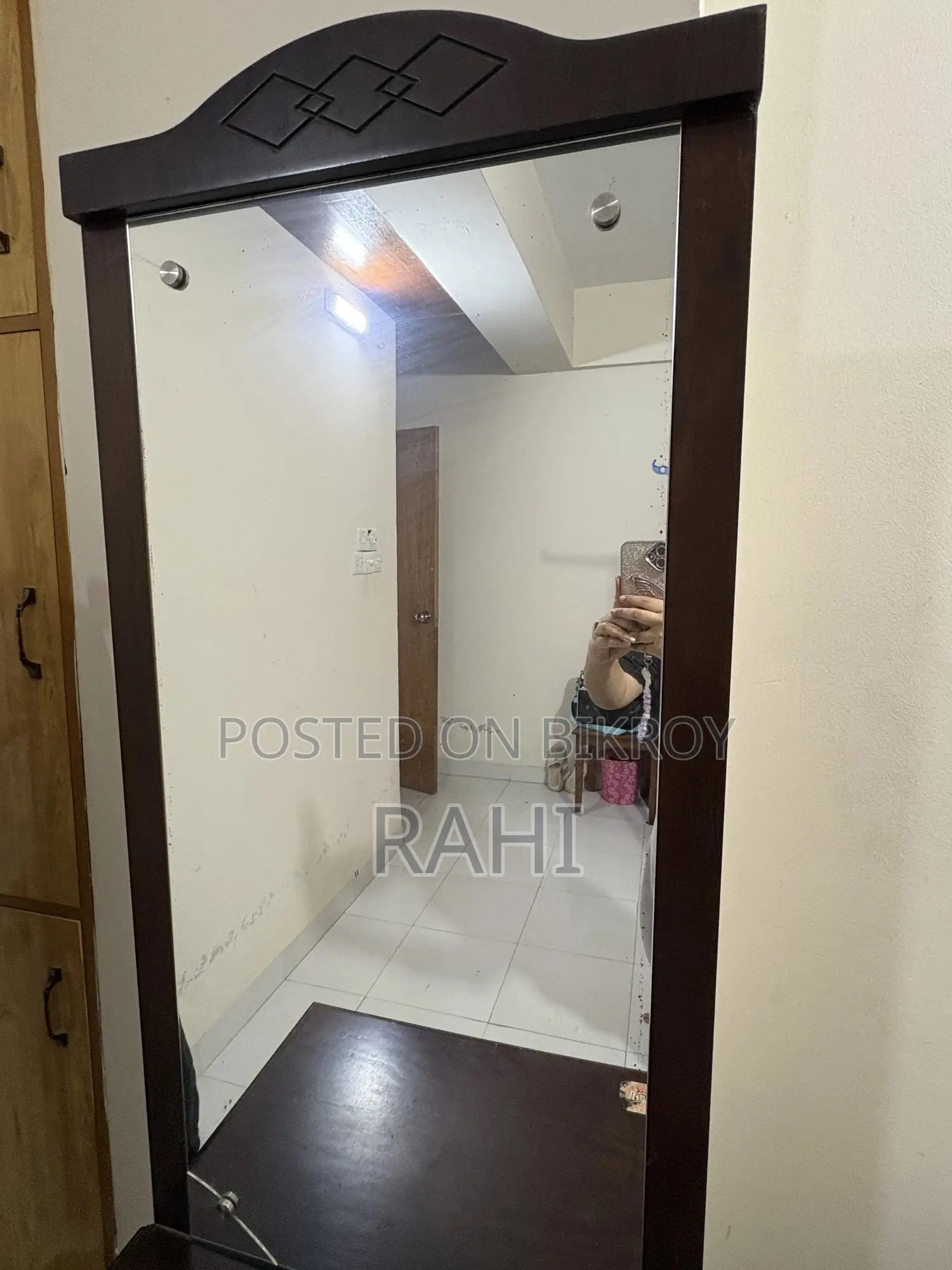 Dressing Table, Urgent to Sell