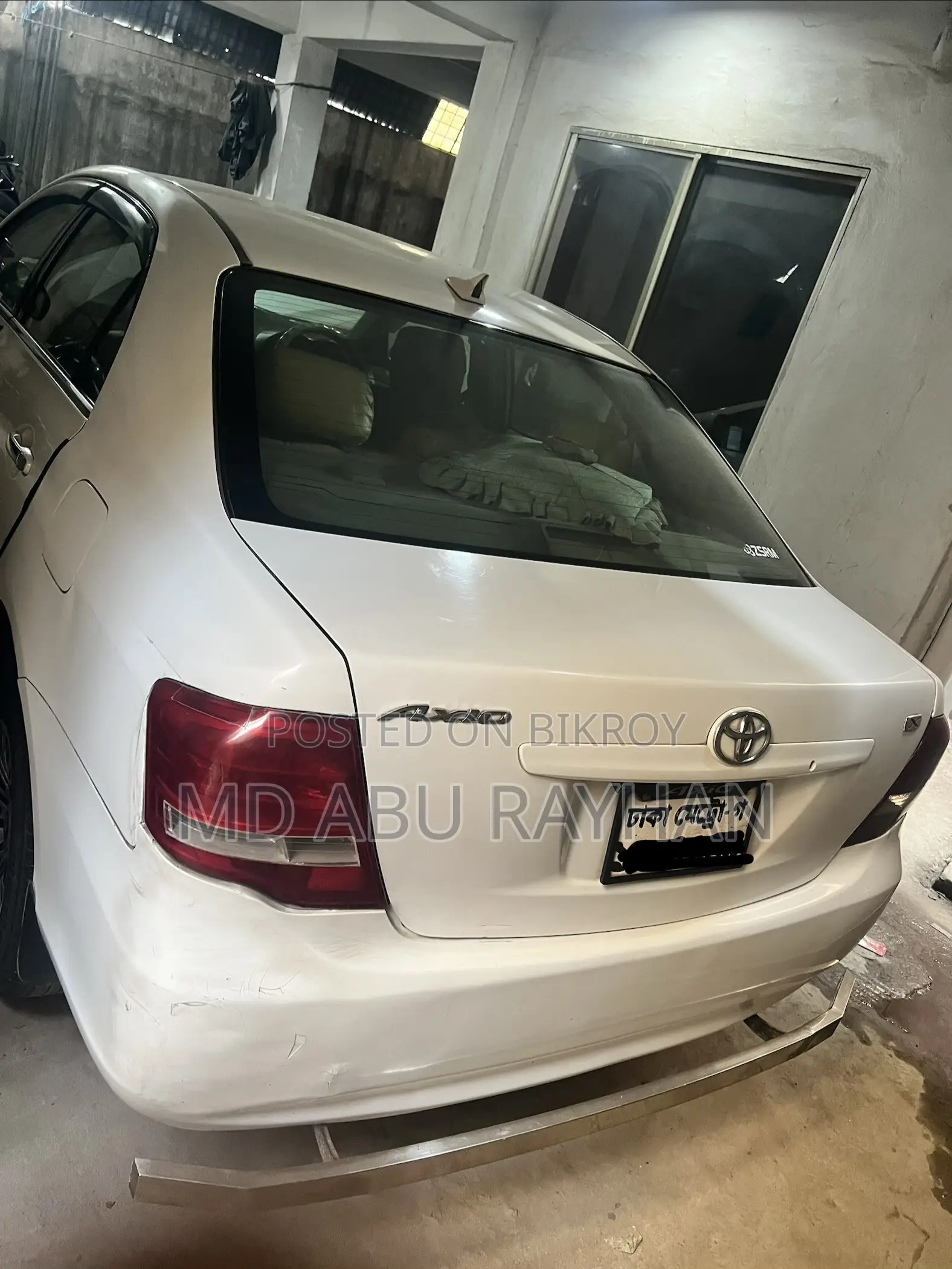 টয়োটা এক্সিও ২০১০ হোয়াইট