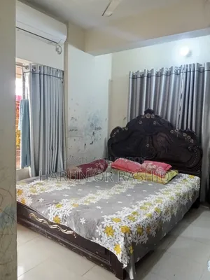 সেগুন কাঠের খাট এবং জাজিম, তোশক সহ। ৬ ফিট ৭ ফিট