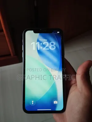 Apple iPhone 11 64 GB