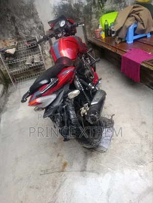 TVS ২০১৭ রেড