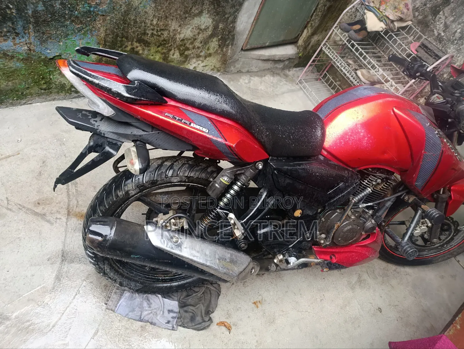 TVS ২০১৭ রেড