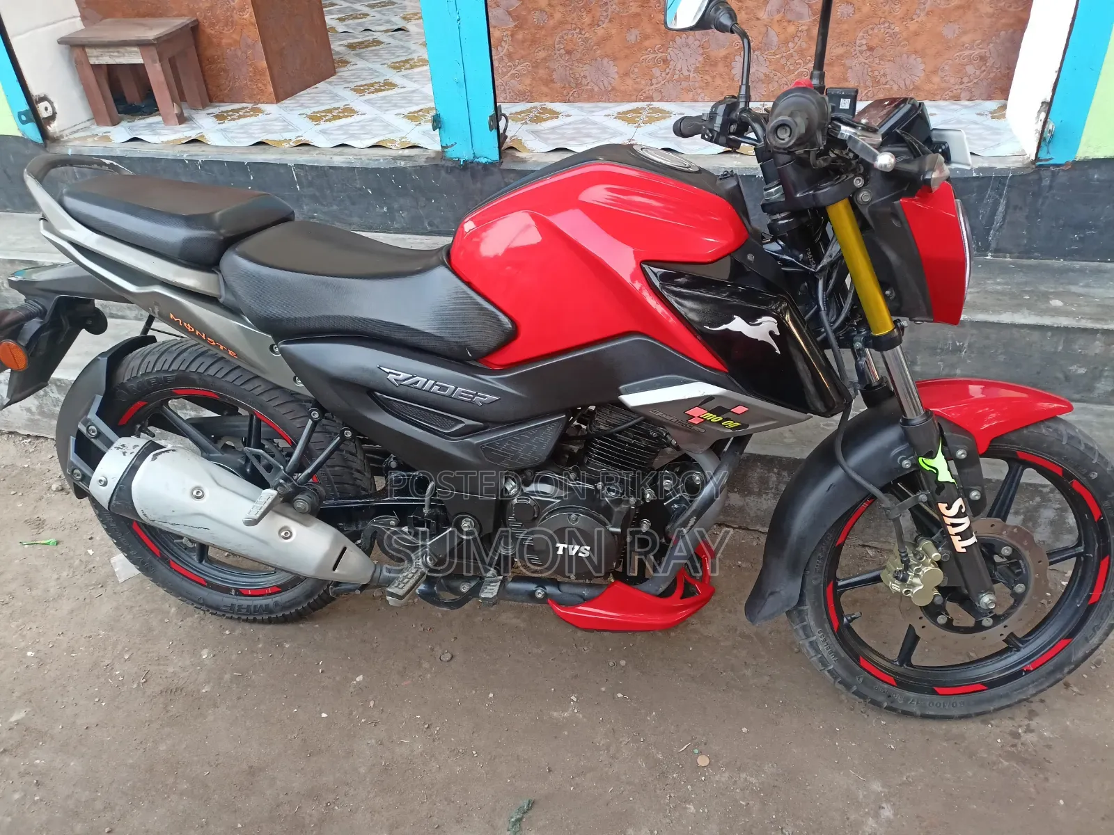 TVS Raider 125 2023 Red