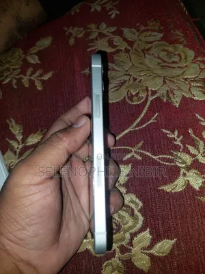 Apple iPhone 12 64 GB White