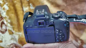 Canon 800d DSLR ক্যামেরা সাথে Yongnuo 50mm প্রাইম লেন্স (ফুল সেটআপ)