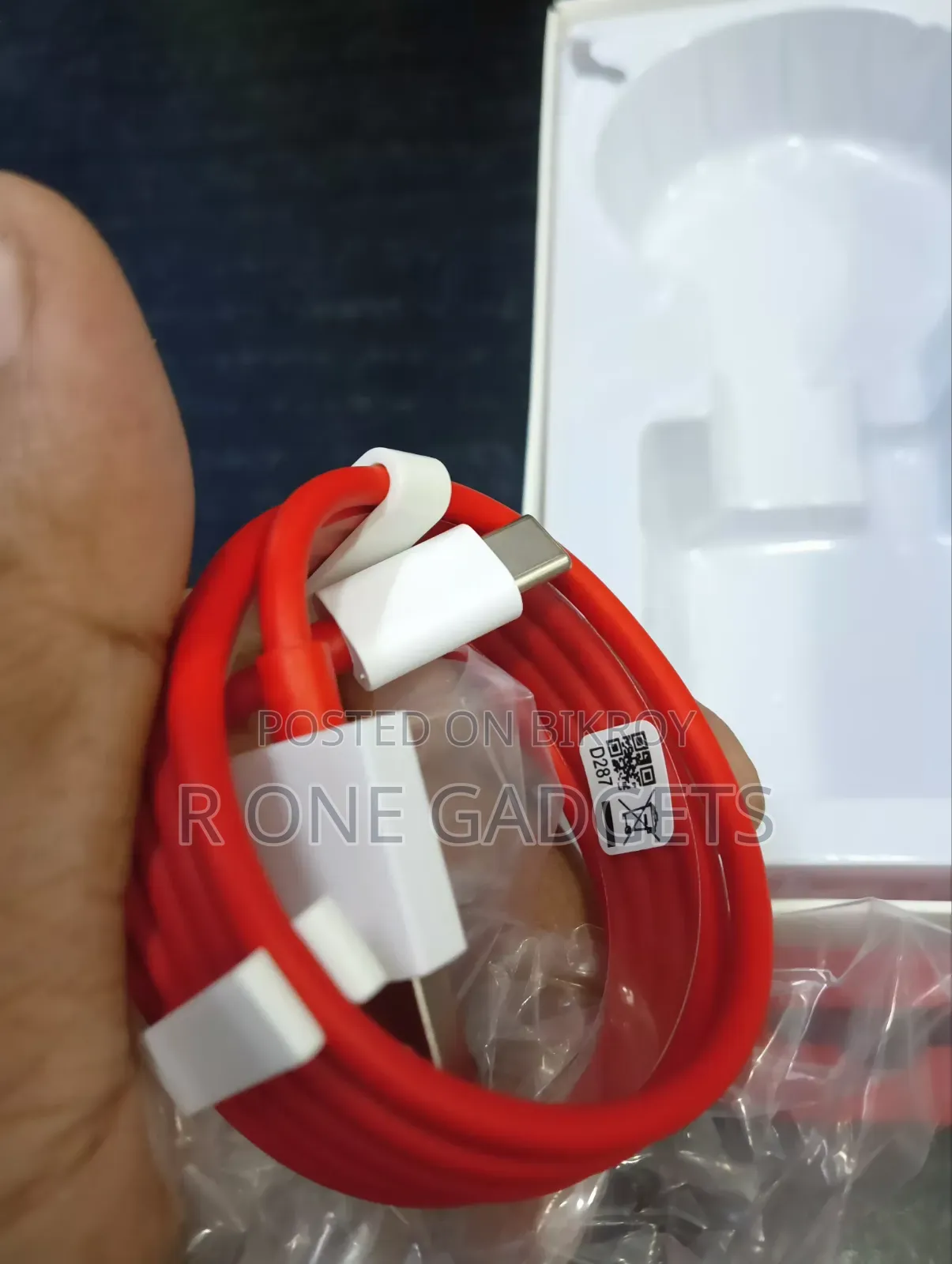 One Plus 100 Watt Charger