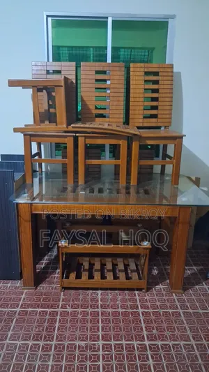 ডাইনিং টেবিল সেট